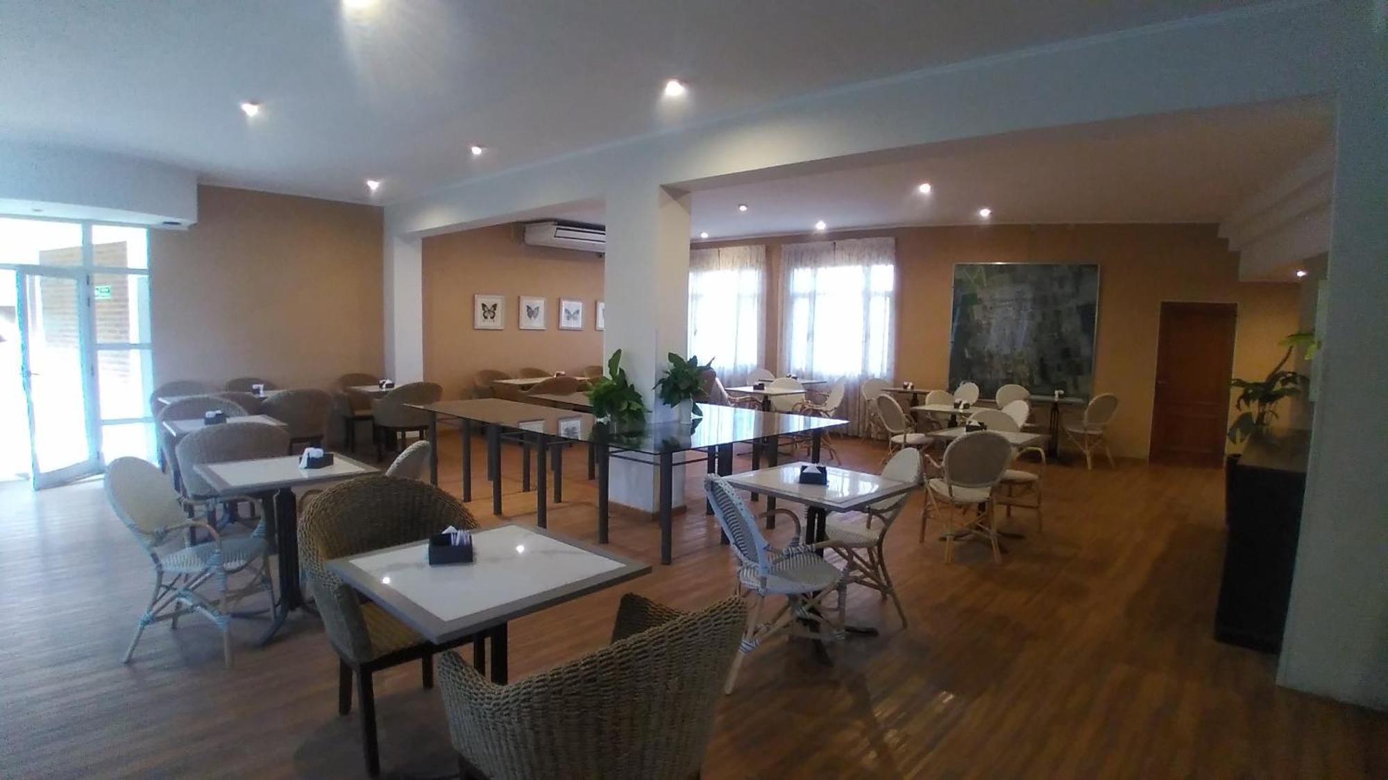 Catange Hotel Charata المظهر الخارجي الصورة